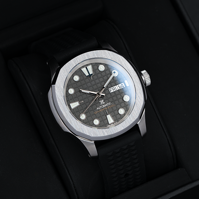 MODEL . 105R