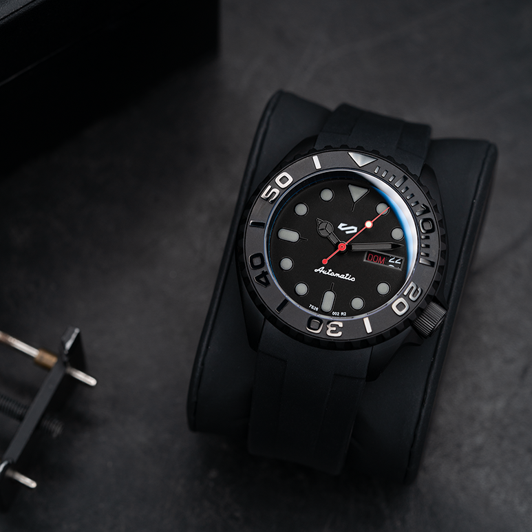 MODEL . 76R
