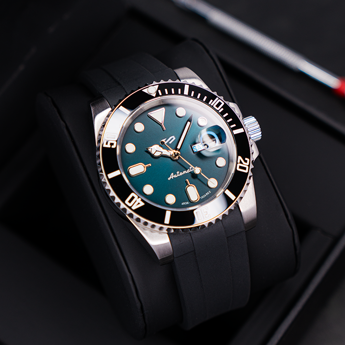 MODEL . 61S