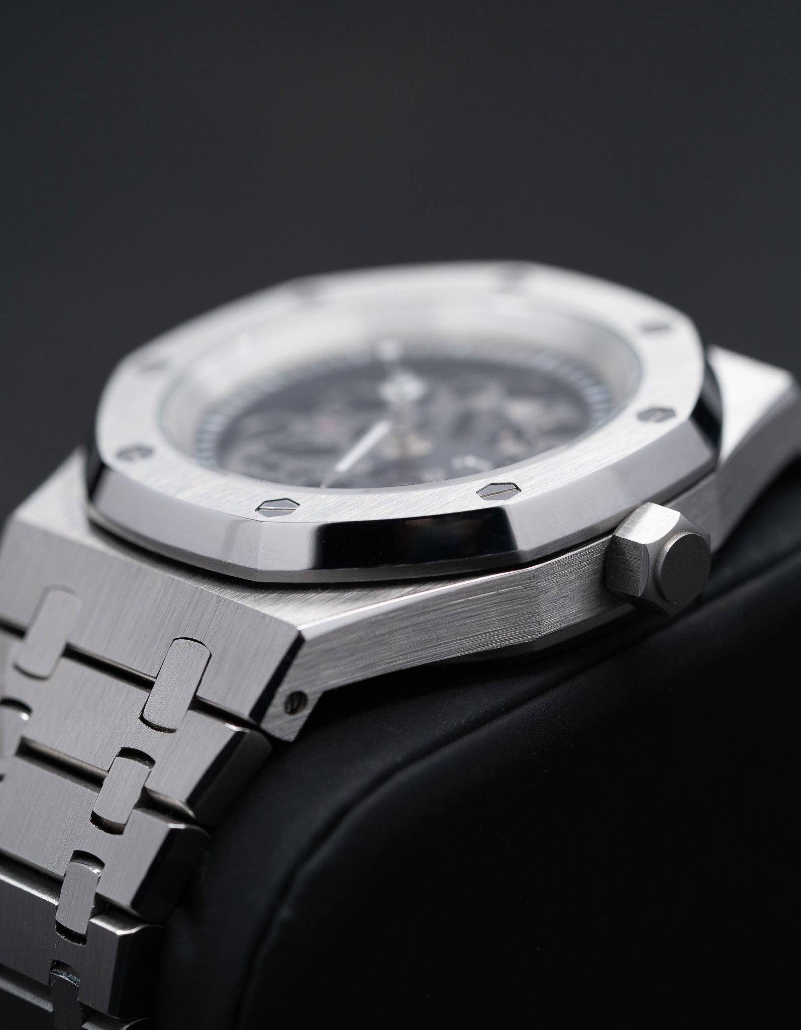 MODEL . 101S