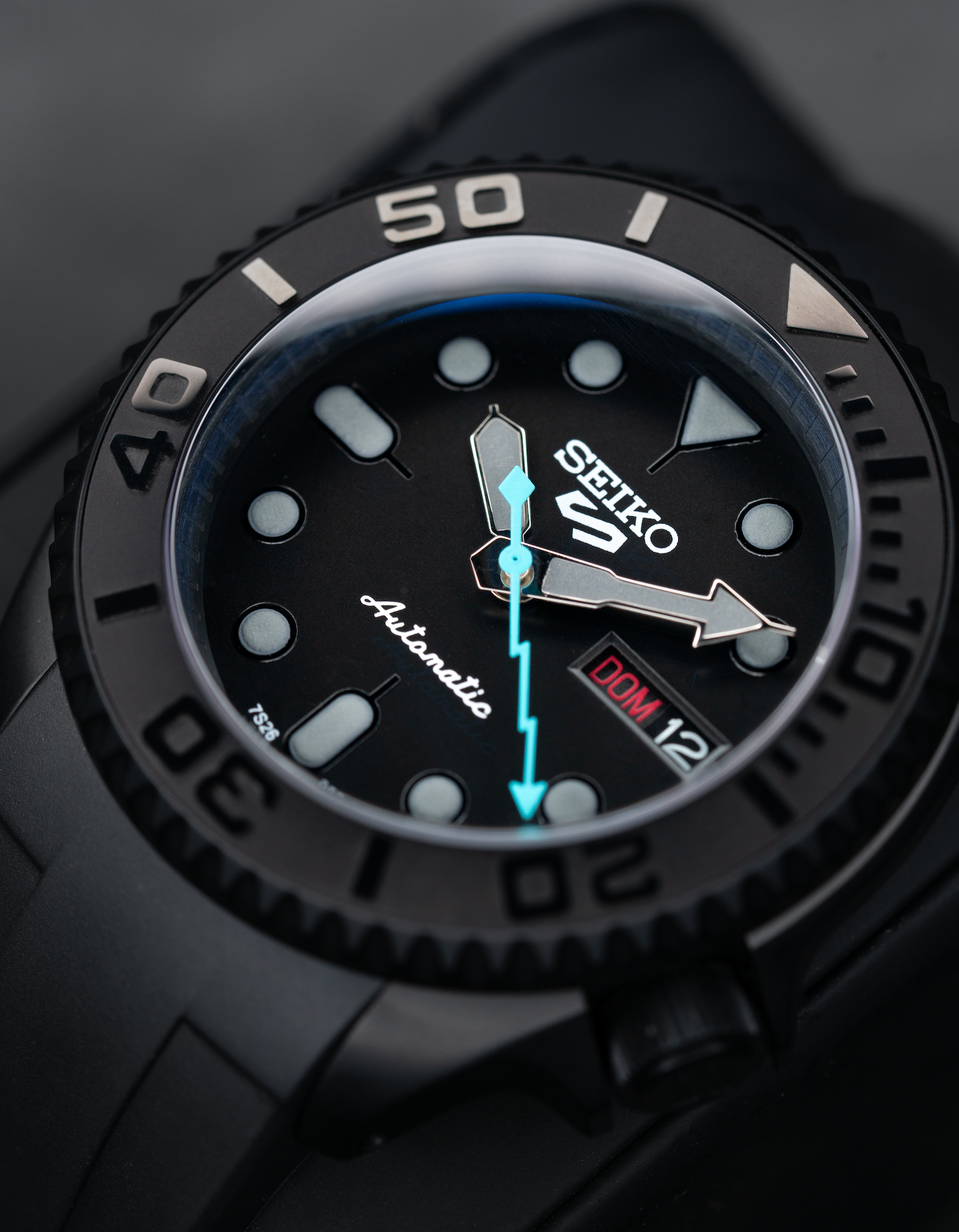 MODEL . 56R