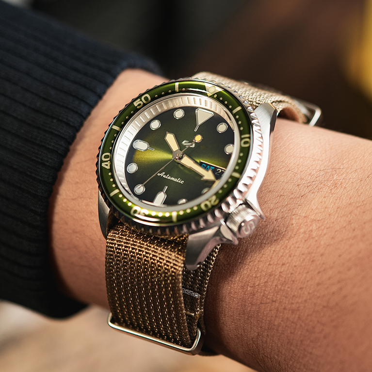 MODEL . 01N