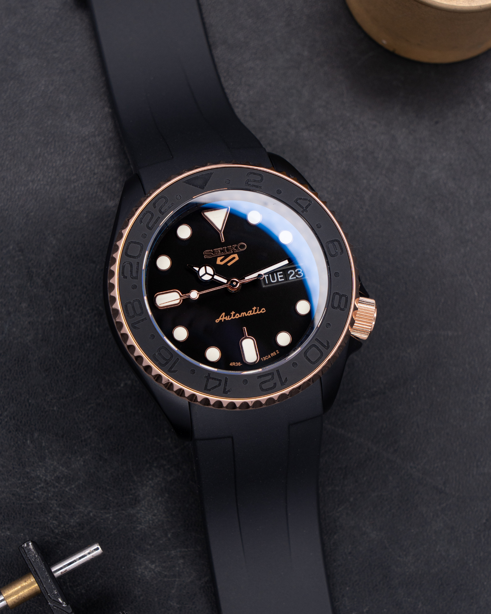 MODEL . 21R