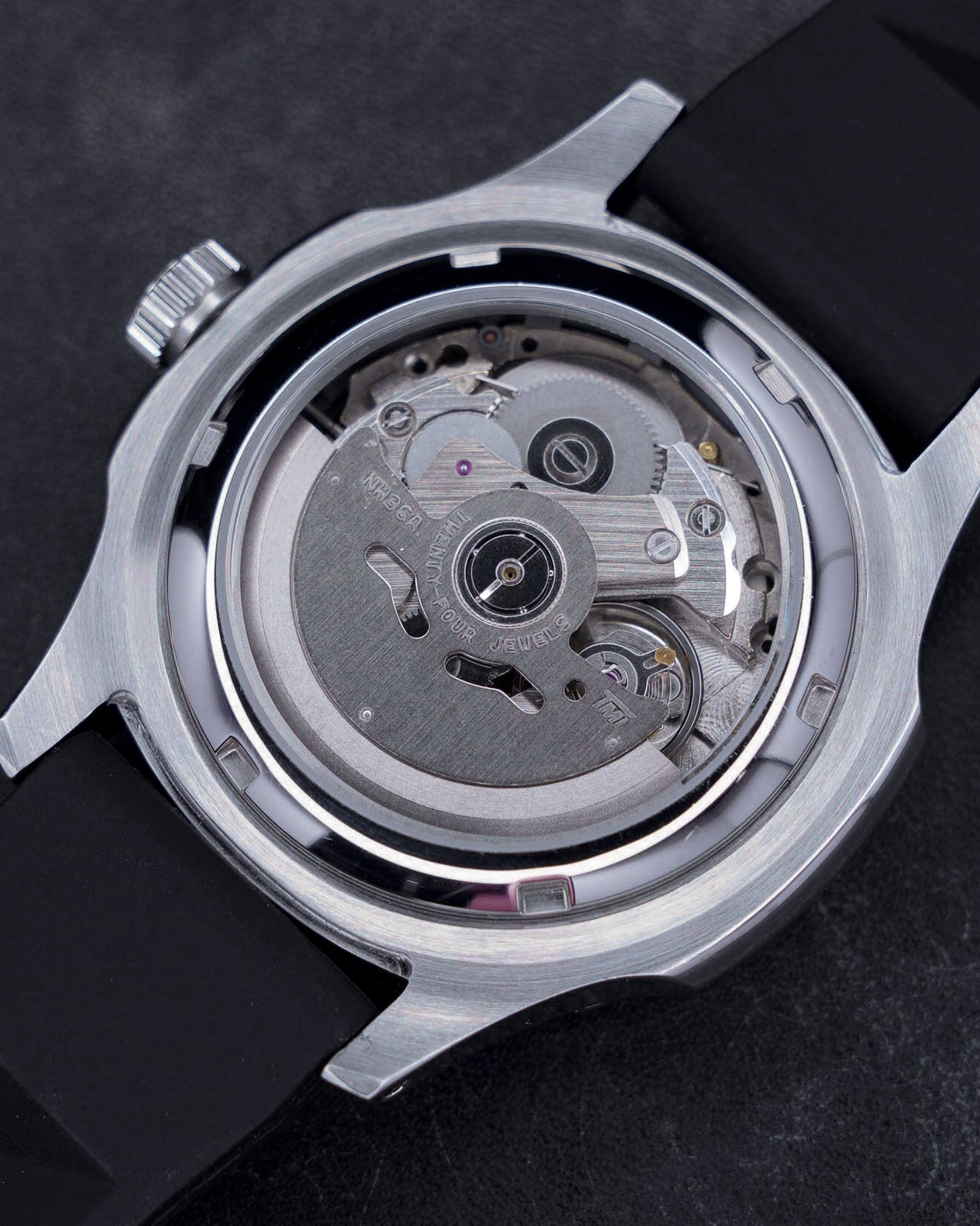 MODEL . 59L