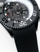 MODEL . 110R